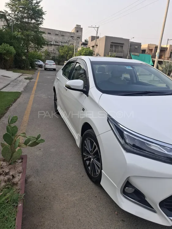 Toyota Corolla 2018 for Sale in Lahore Image-1