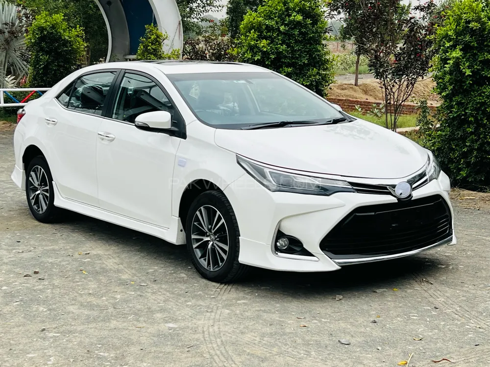Toyota Corolla 2021 for Sale in Chichawatni Image-1