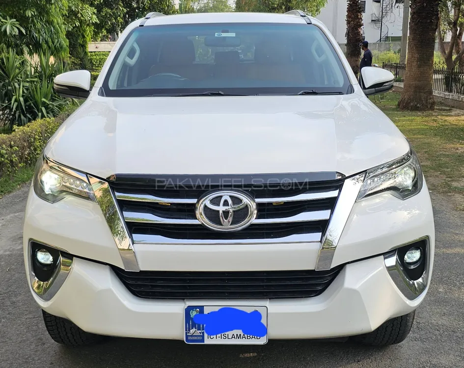 Toyota Fortuner 2021 for Sale in Lahore Image-1