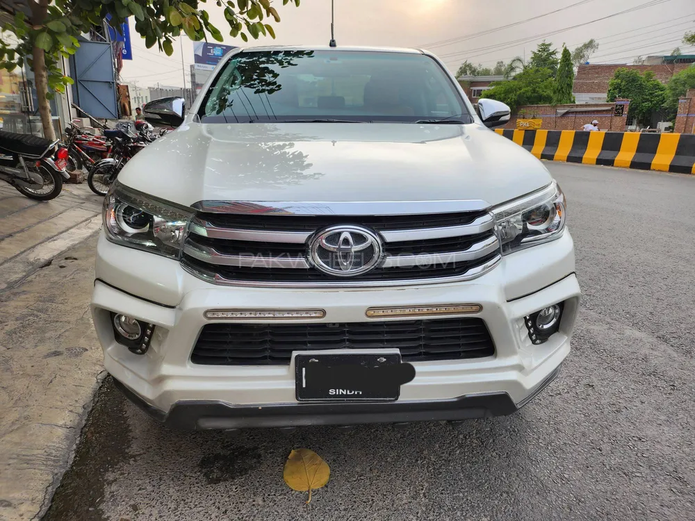 ٹویوٹا ہائیلکس 2017 for Sale in ملتان Image-1