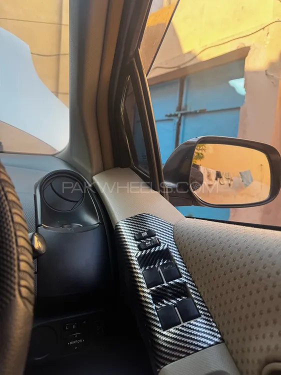 Toyota Vitz 2007 for Sale in Kohat Image-1