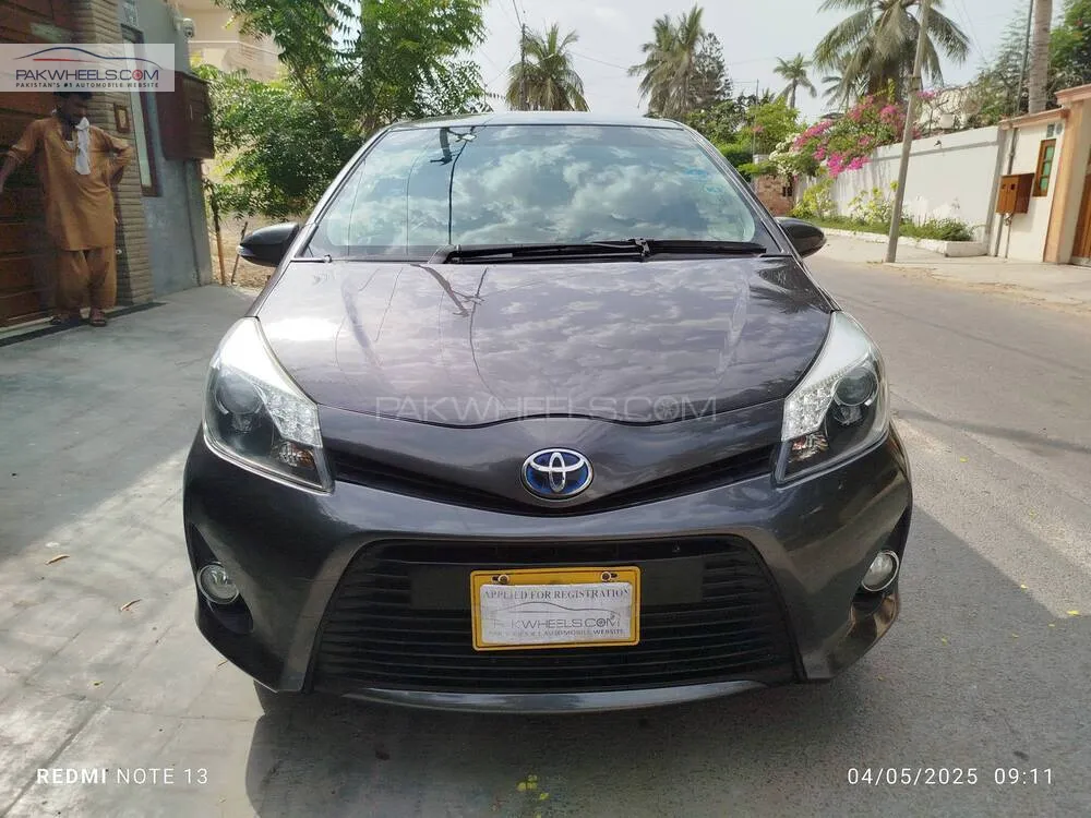 Toyota Yaris Hatchback 2014 for Sale in Karachi Image-1