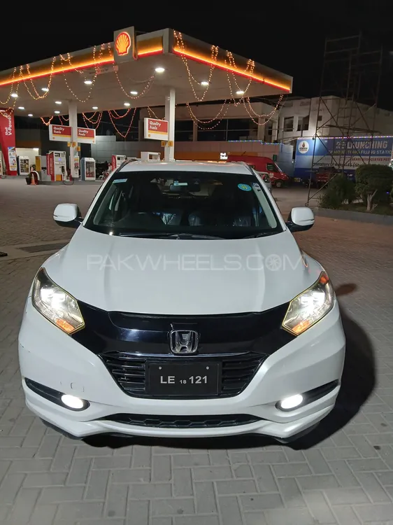 Honda Vezel 2014 for Sale in Multan Image-1