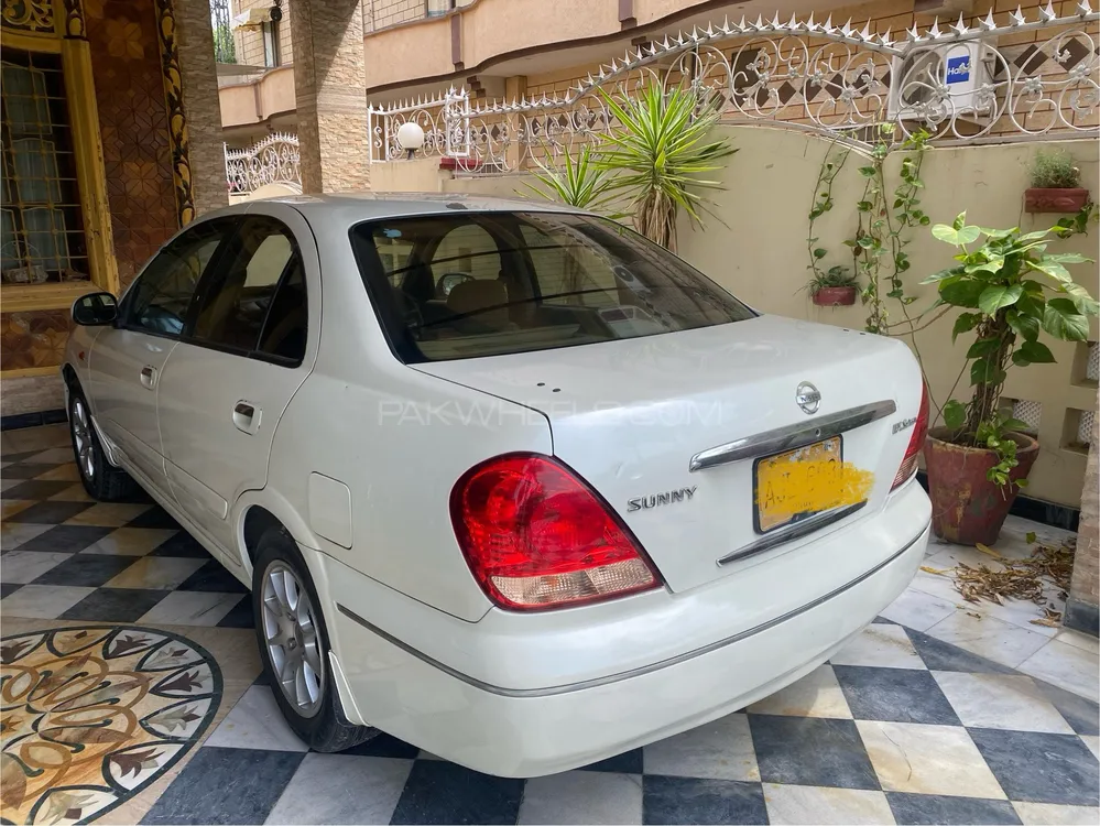 Nissan Sunny 2005 for Sale in Islamabad Image-1