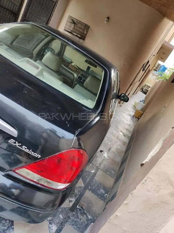 Nissan Sunny 2005 for Sale in Lahore Image-1