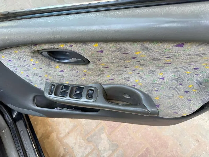 Suzuki Baleno 2004 for Sale in Mian Channu Image-1