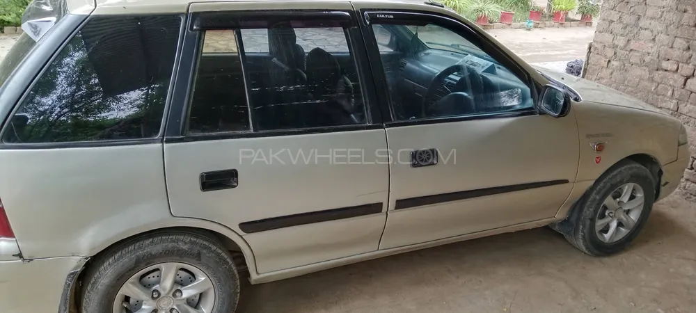 Suzuki Cultus 2004 for Sale in Peshawar Image-1