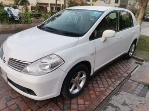 Nissan Tiida 2013 for Sale