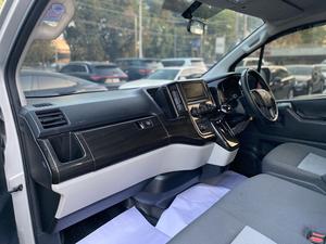 Toyota Hiace Commuter AT
2.8 Diesel Thailand (new shape)
Model: 2020
Mileage: 47,000 km 
Unregistered 
Fresh Import 2025

*14 seater 
*Autodoor
*Dual AC 
*Body kitted 
*GDH322

Calling and Visiting Hours

11:00 AM to 7:00 PM