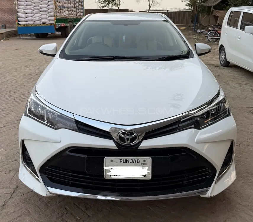 Toyota Corolla 2021 for Sale in Okara Image-1