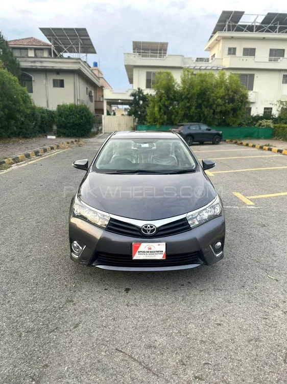 Toyota Corolla 2017 for Sale in Islamabad Image-1