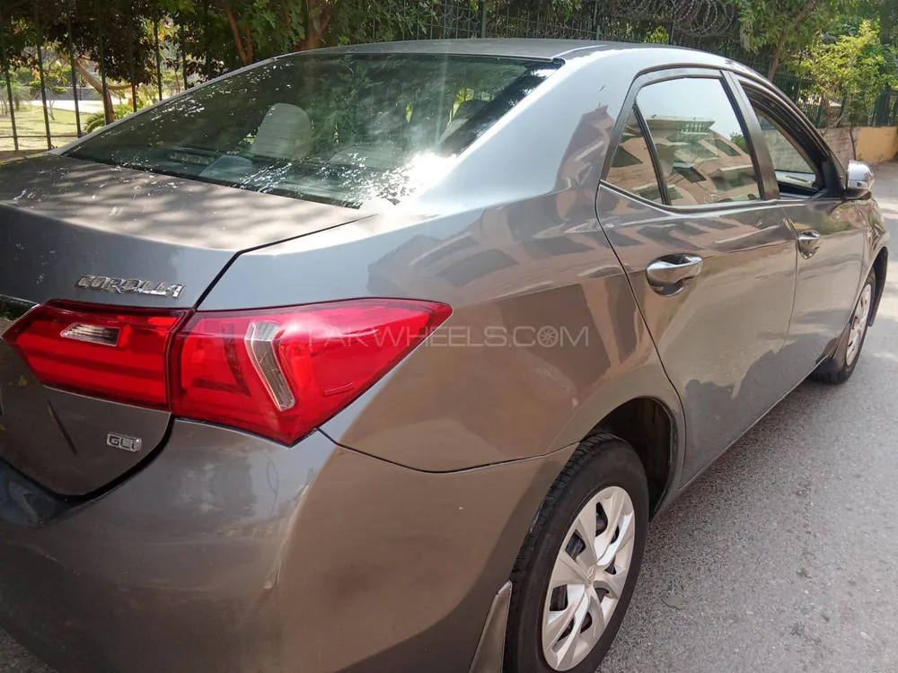 Toyota Corolla 2015 for Sale in Lahore Image-1
