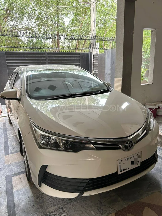 Toyota Corolla 2018 for Sale in Lahore Image-1
