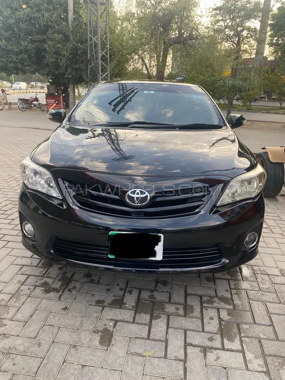 Toyota Corolla 2013 for Sale in Lahore Image-1