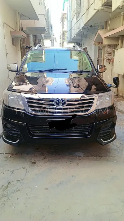 Toyota Hilux 2010 for Sale in Karachi Image-1