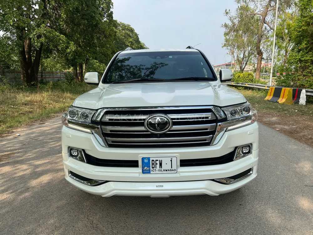 Toyota Land Cruiser 2019 for Sale in Islamabad Image-1