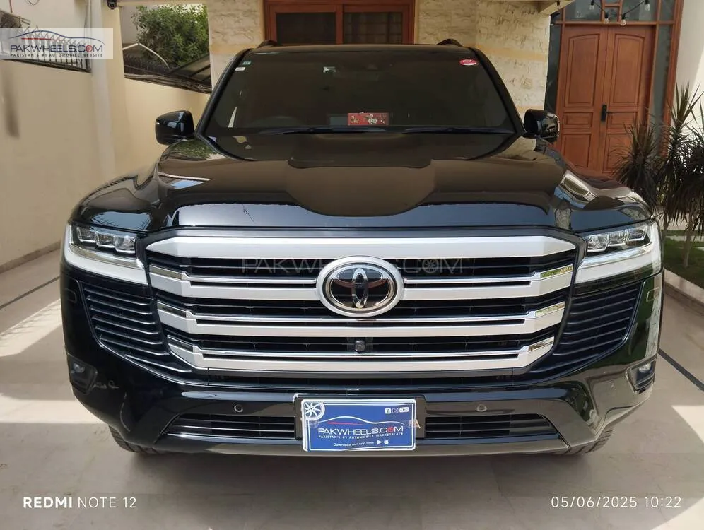 Toyota Land Cruiser 2023 for Sale in Karachi Image-1