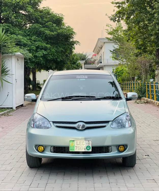 Toyota Platz 2003 for Sale in Islamabad Image-1