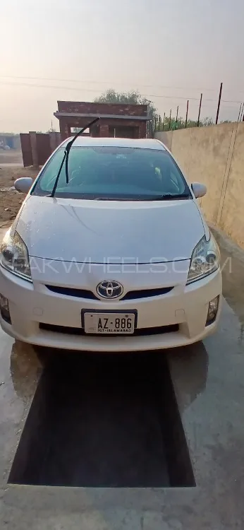 Toyota Prius 2010 for Sale in Nowshera Image-1