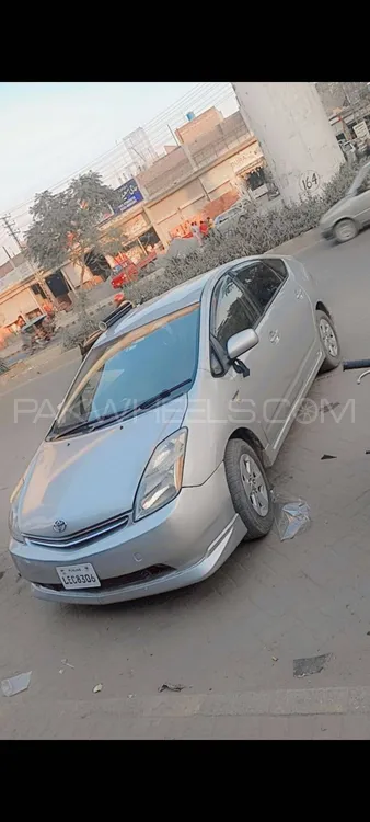 Toyota Prius 2007 for Sale in Lahore Image-1