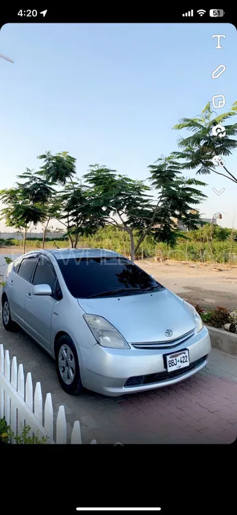 Toyota Prius 2010 for Sale in Karachi Image-1