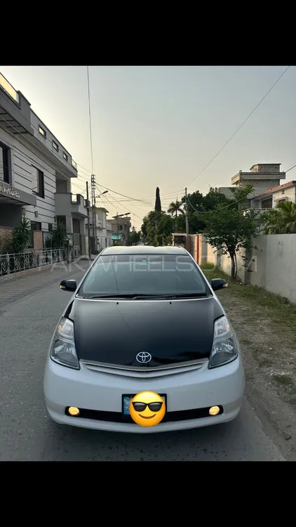 Toyota Prius 2011 for Sale in Wah cantt Image-1