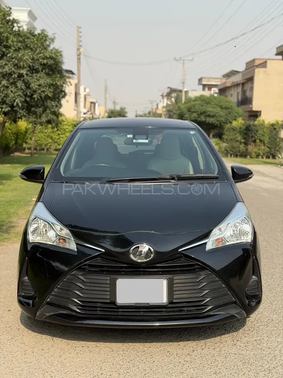 Toyota Vitz 2018 for Sale in Faisalabad Image-1