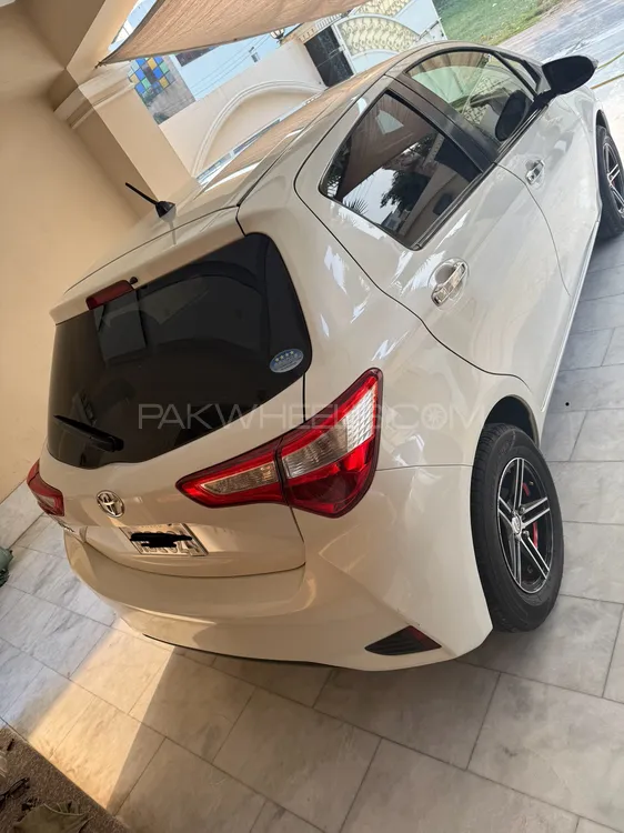 Toyota Vitz 2018 for Sale in Lahore Image-1