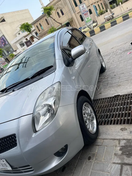 Toyota Vitz 2007 for Sale in Islamabad Image-1