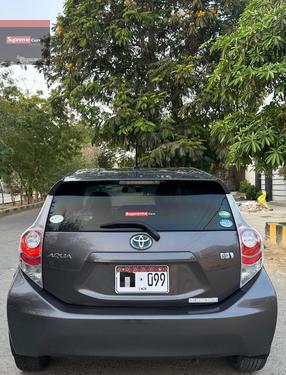 Used Toyota Aqua S 2013