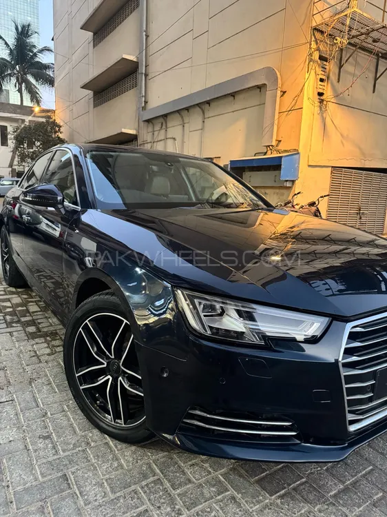 Audi A4 2017 for Sale in Karachi Image-1