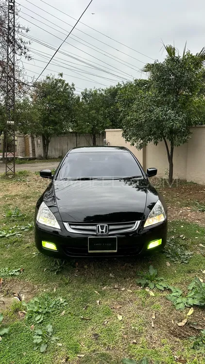 Honda Accord 2005 for Sale in Islamabad Image-1
