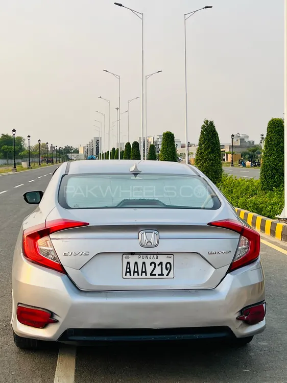 Honda Civic 2020 for Sale in Lahore Image-1