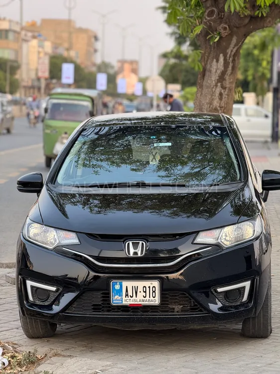 Honda Fit 2013 for Sale in Lahore Image-1