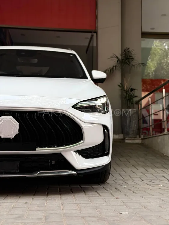 MG HS 2025 for Sale in Faisalabad Image-1