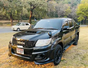 Toyota Hilux D-4D Automatic 2012 for Sale