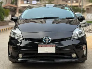 Toyota Prius S LED Edition 1.8 2013 for Sale