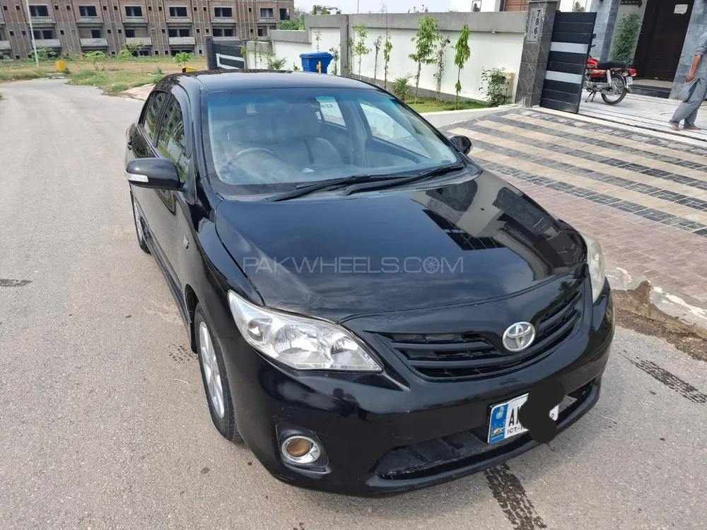 Toyota Corolla 2013 for Sale in Islamabad Image-1