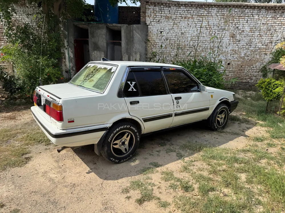 Toyota Corolla 1985 for Sale in Peshawar Image-1