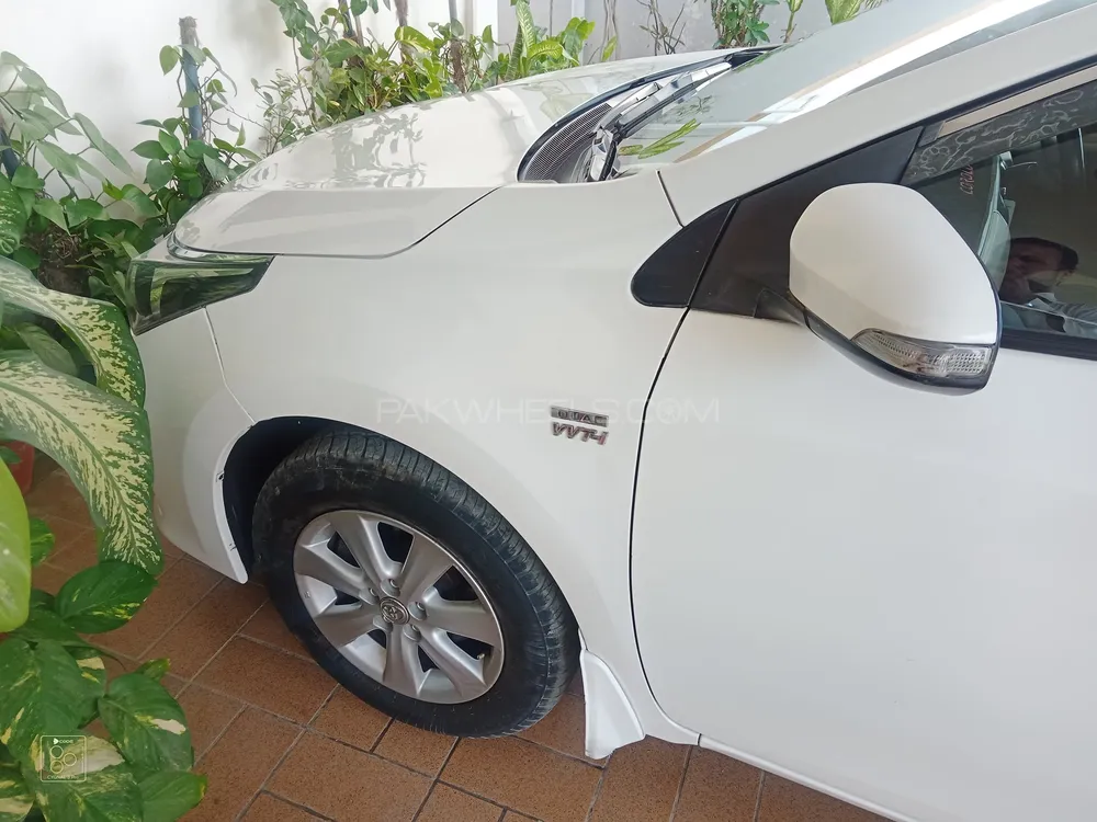 Toyota Corolla 2017 for Sale in Karachi Image-1