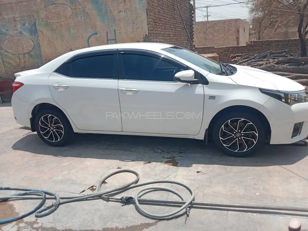 Toyota Corolla 2016 for Sale in Lodhran Image-1