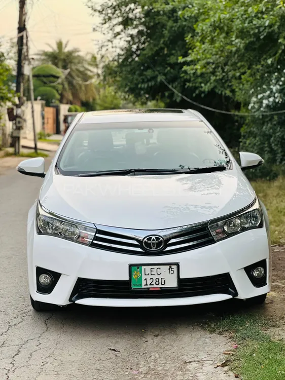 Toyota Corolla 2015 for Sale in Lahore Image-1