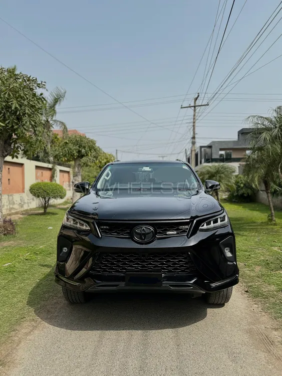 Toyota Fortuner 2018 for Sale in Lahore Image-1