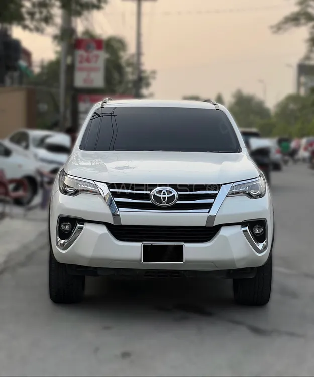 Toyota Fortuner 2019 for Sale in Lahore Image-1