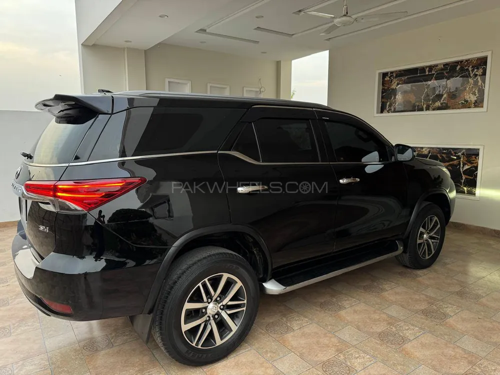 Toyota Fortuner 2019 for Sale in Multan Image-1