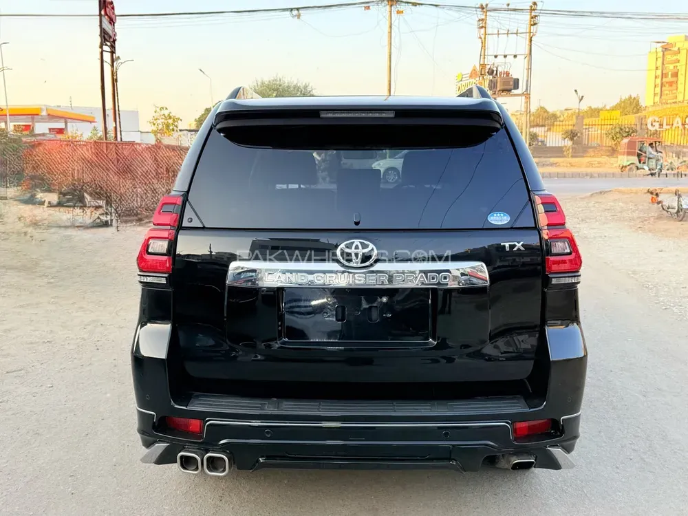 Toyota Prado 2017 for Sale in Karachi Image-1