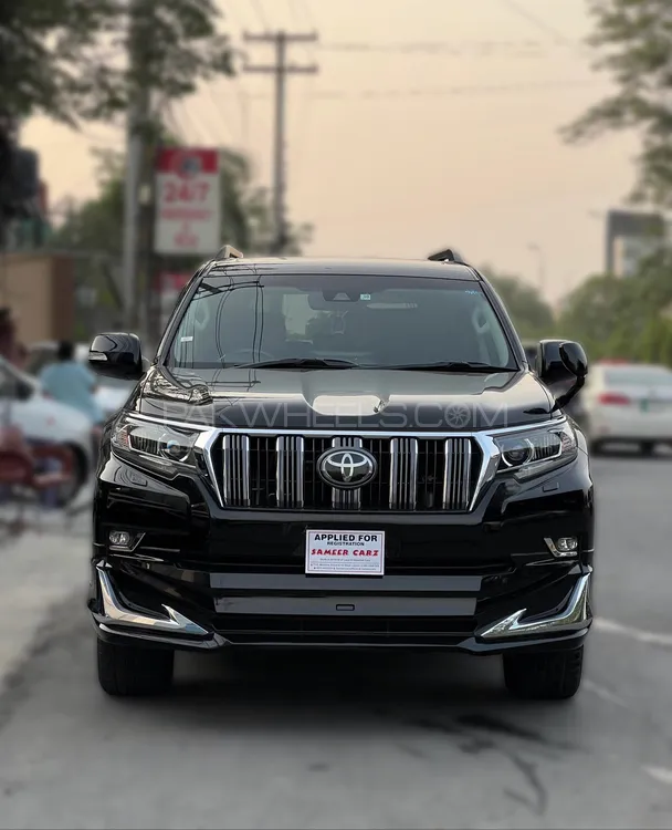 Toyota Prado 2019 for Sale in Lahore Image-1