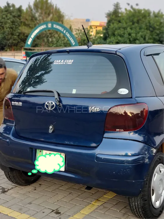 Toyota Vitz 2004 for Sale in Islamabad Image-1