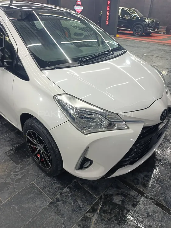 Toyota Vitz 2018 for Sale in Sialkot Image-1