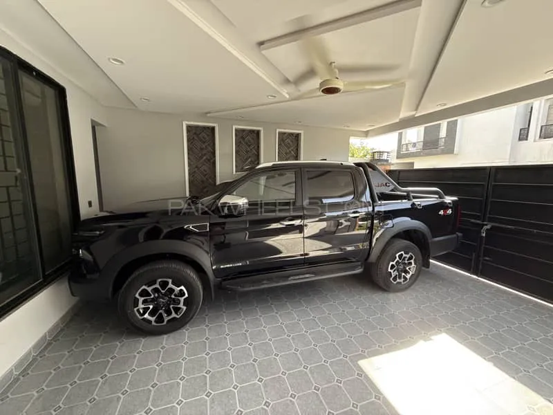 JAC T9 2025 for Sale in Multan Image-1